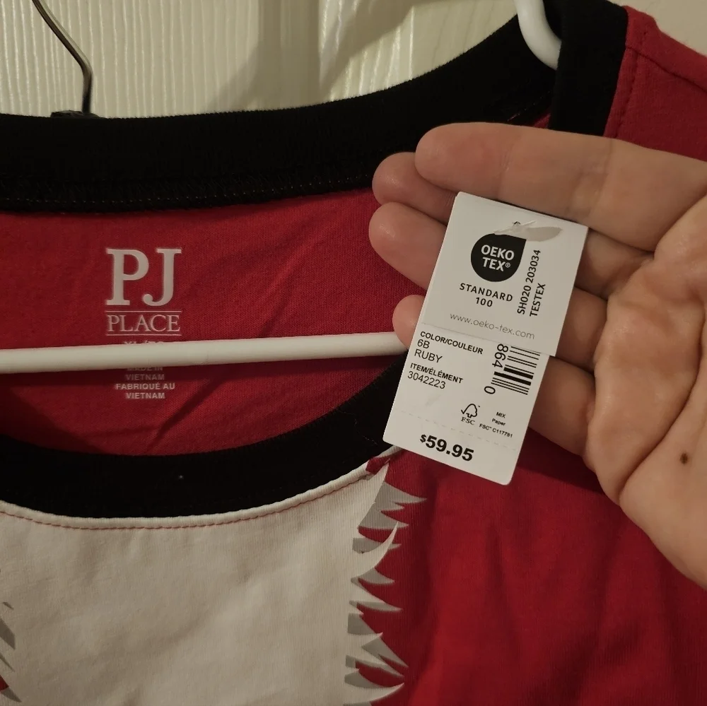 WonderShop NWT Santa Claus Pajamas Family Pajamas Pjs Red Black Multiple Sizes